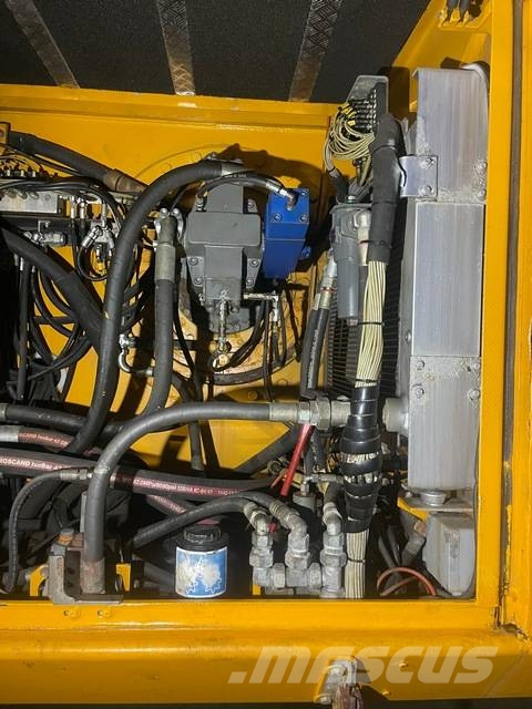Sennebogen 6130A — 8