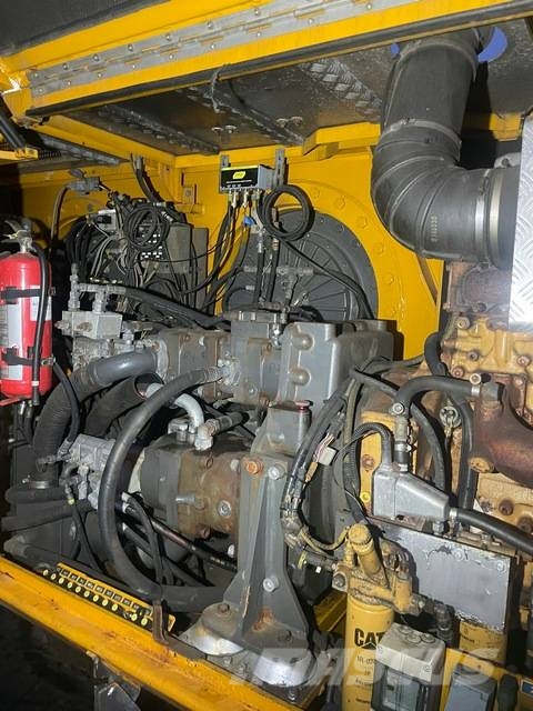 Sennebogen 6130A — 4